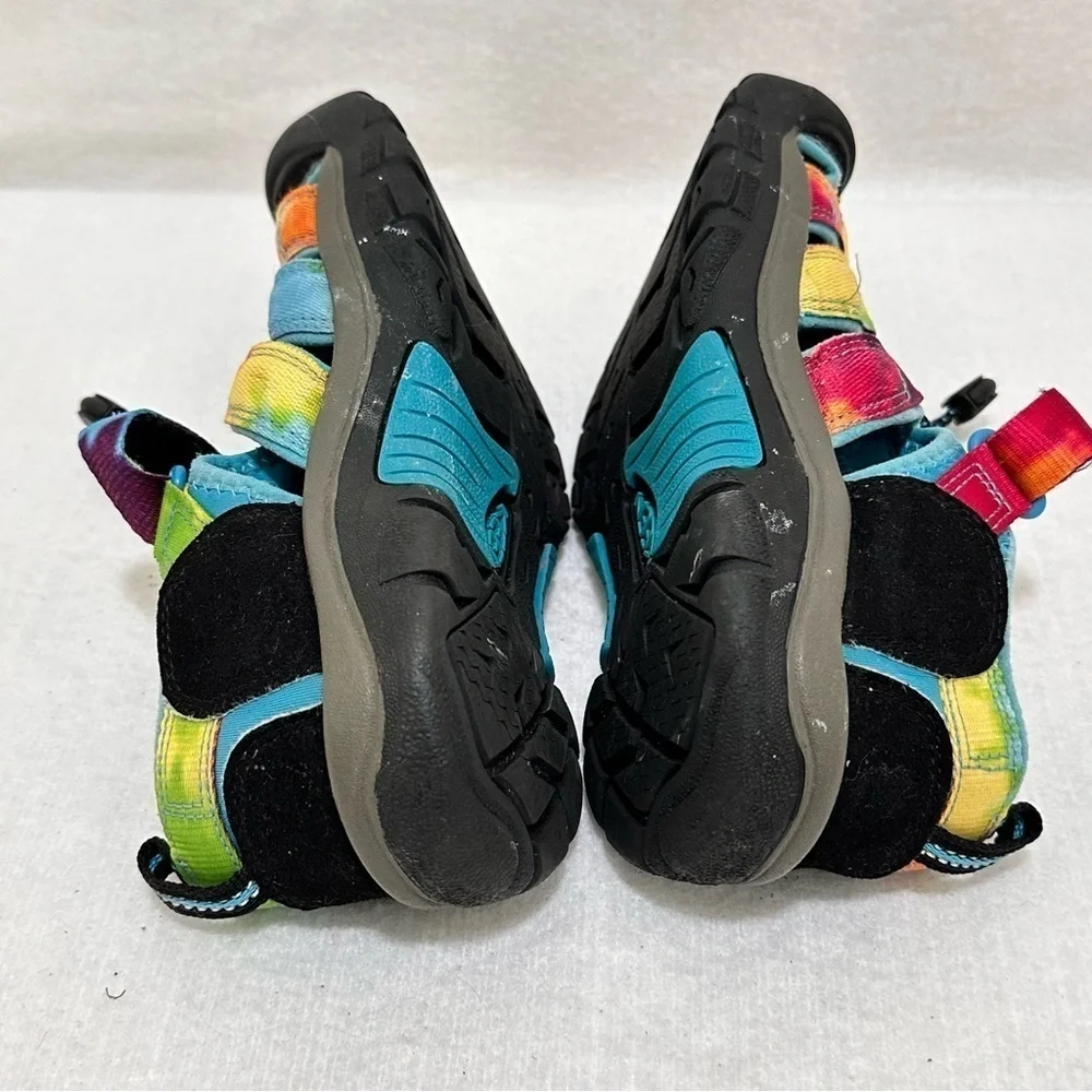 KEEN Unisex-Child Newport H2 Closed Toe Water Sandal size 4 in Tie Dye​​​​​​​